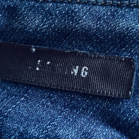 Torrid Distressed Mid Rise Skinny Jeans    Size 10R - Picture 10 of 13